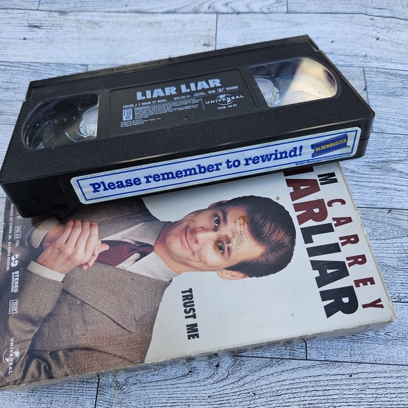 Liar Liar Jim Carrey VHS PG-13 Universal Comedy Jennifer Tilly - Picture 2 of 10